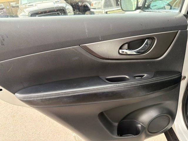 Nissan Rogue  2015