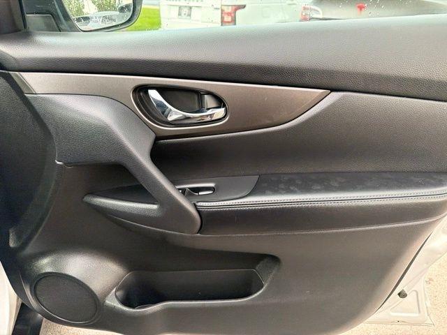Nissan Rogue  2015