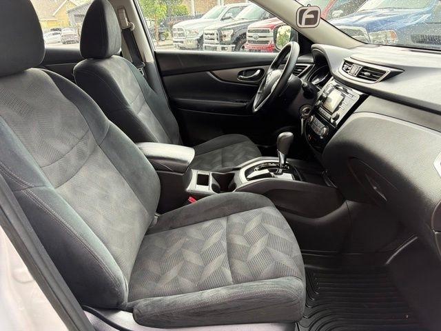 Nissan Rogue  2015