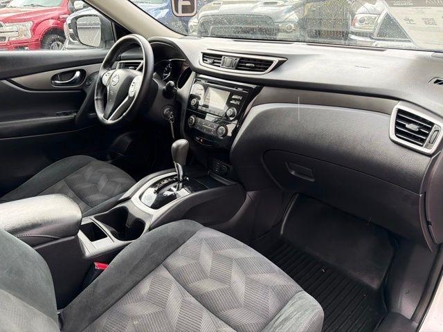 Nissan Rogue  2015