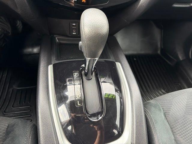 Nissan Rogue  2015
