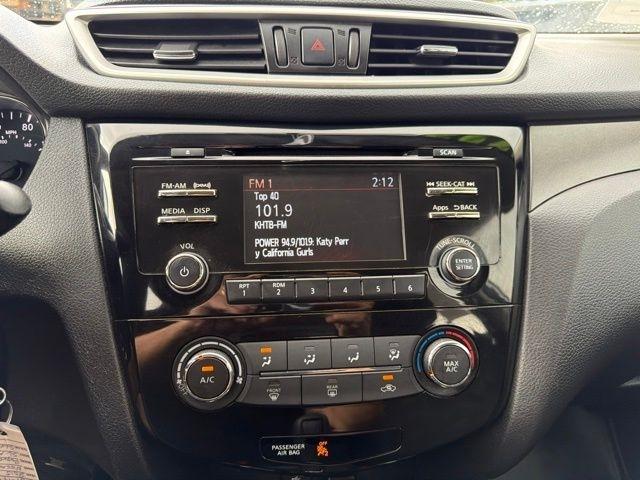 Nissan Rogue  2015