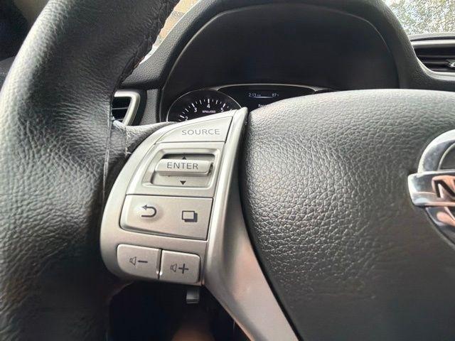 Nissan Rogue  2015