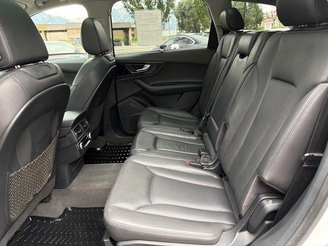 Audi Q7  2017