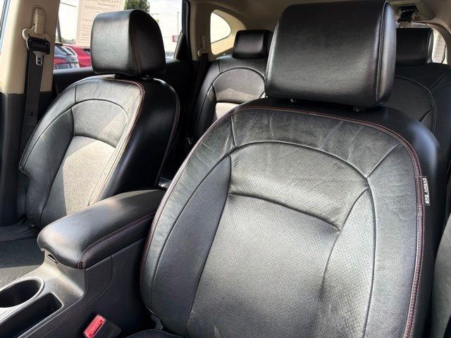 Nissan Rogue  2009