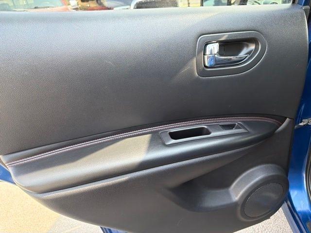 Nissan Rogue  2009