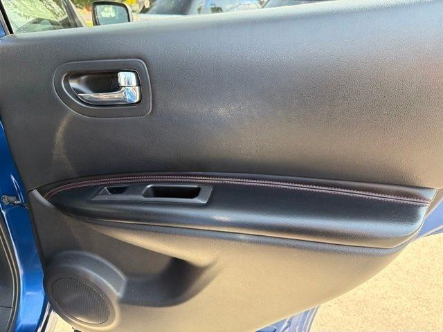 Nissan Rogue  2009