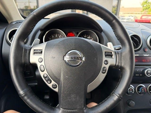 Nissan Rogue  2009