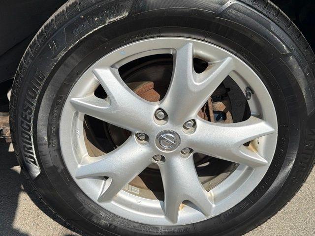Nissan Rogue  2009