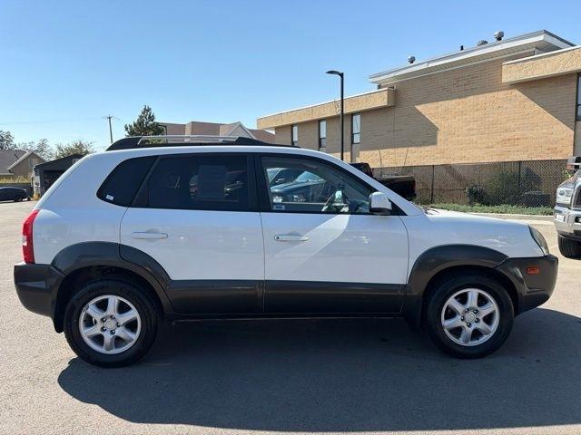 Hyundai Tucson  2005