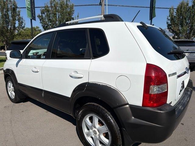 Hyundai Tucson  2005