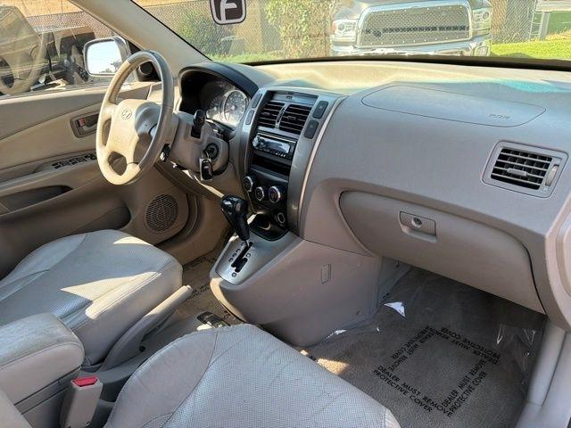 Hyundai Tucson  2005