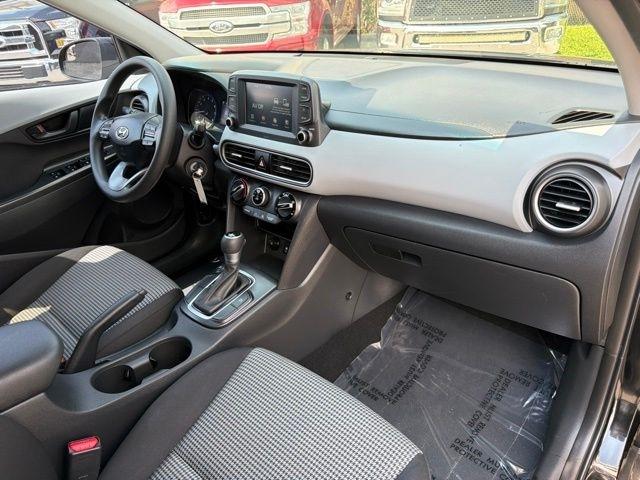 Hyundai Kona  2021