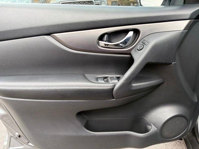 Nissan Rogue  2015