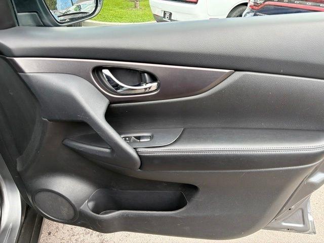 Nissan Rogue  2015