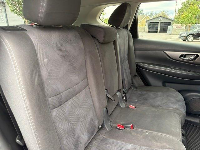 Nissan Rogue  2015