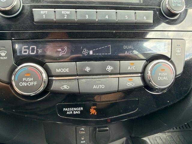 Nissan Rogue  2015