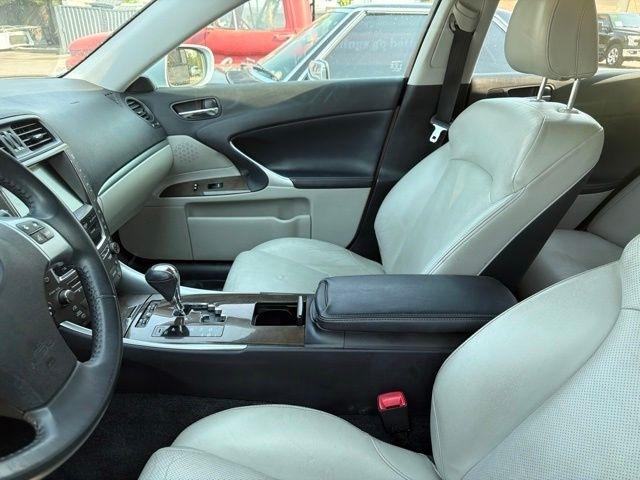 Lexus IS 350  2011