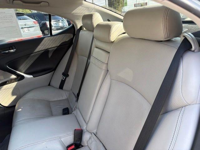 Lexus IS 350  2011