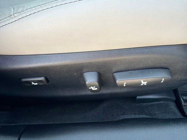 Lexus IS 350  2011