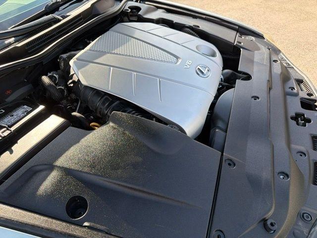 Lexus IS 350  2011