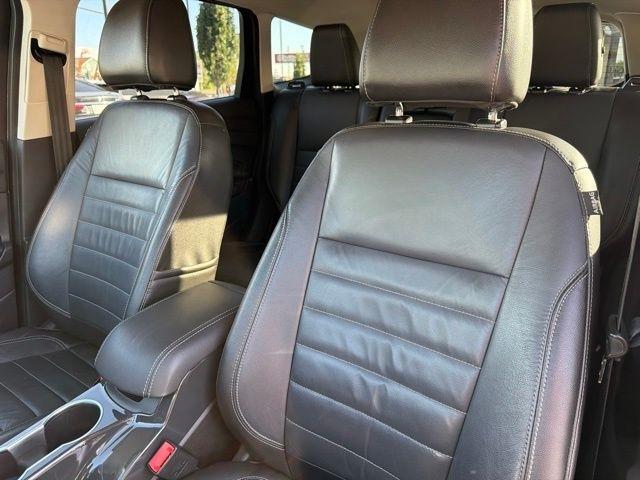 Ford Escape  2015