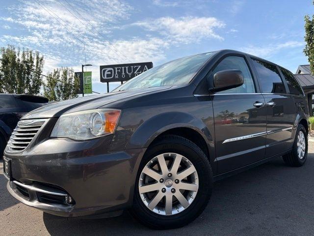 2015 Chrysler Town & Country Touring