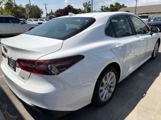Toyota Camry  2023