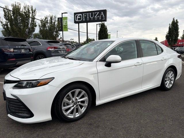 Toyota Camry  2023