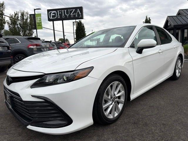 Toyota Camry  2023