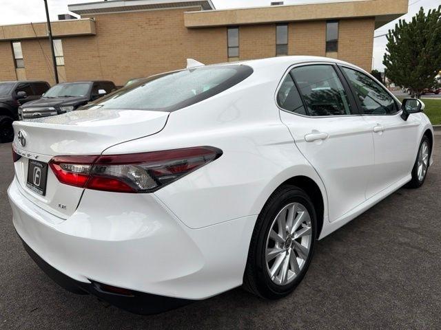 Toyota Camry  2023