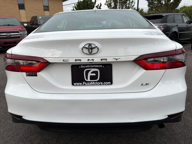 Toyota Camry  2023