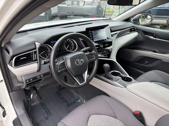 Toyota Camry  2023