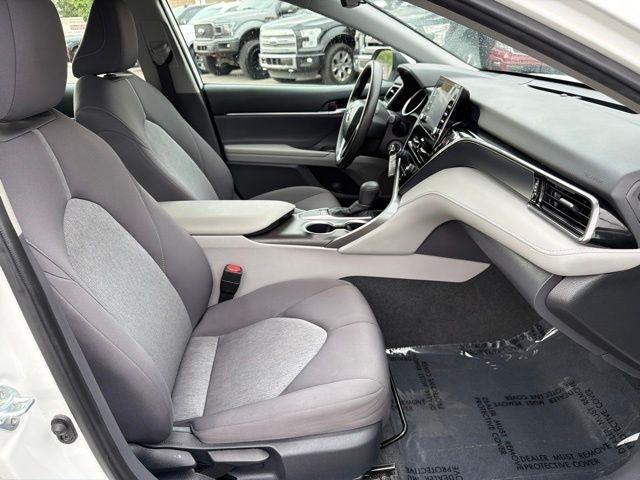 Toyota Camry  2023