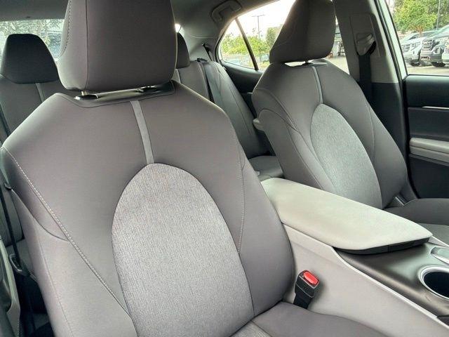 Toyota Camry  2023