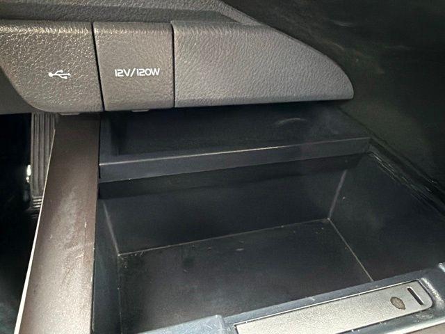 Toyota Camry  2023