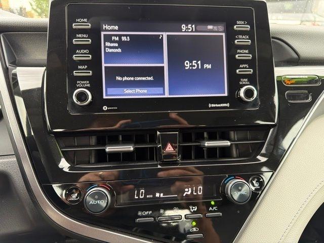 Toyota Camry  2023