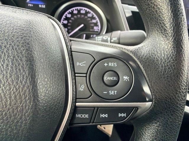 Toyota Camry  2023