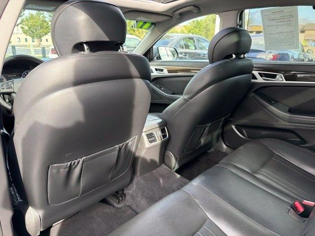 Genesis G80  2017