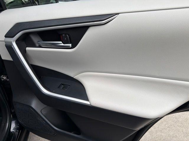 Toyota RAV4  2019