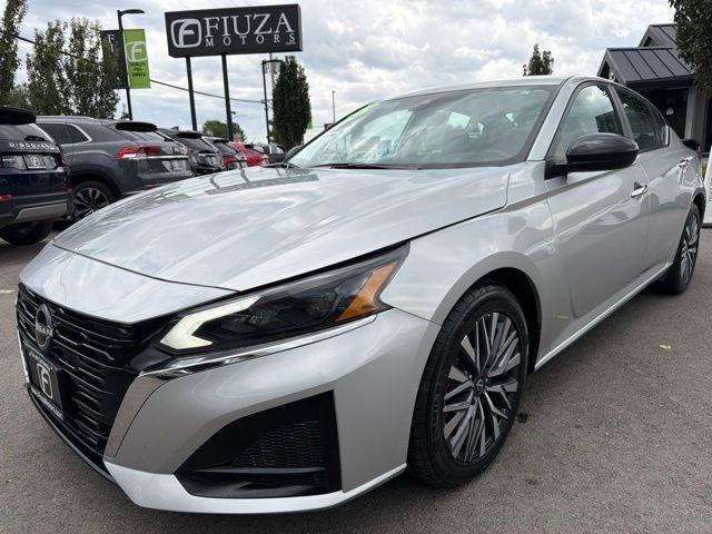 Nissan Altima  2025