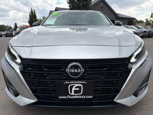 Nissan Altima  2025