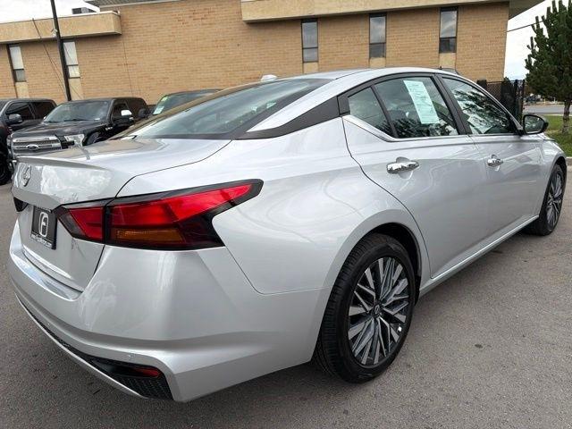 Nissan Altima  2025