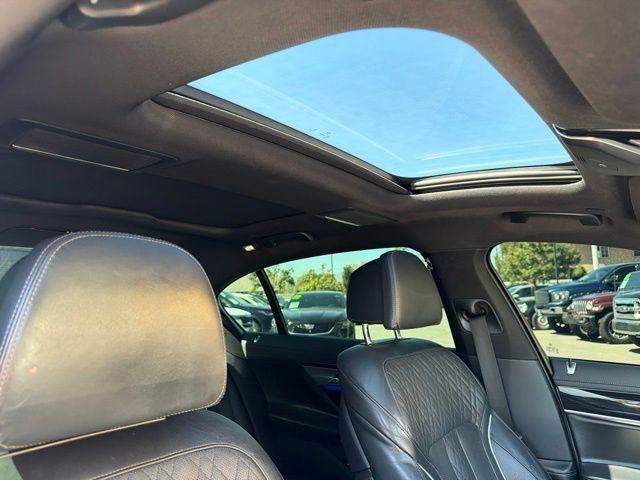 BMW 7 Series  2019