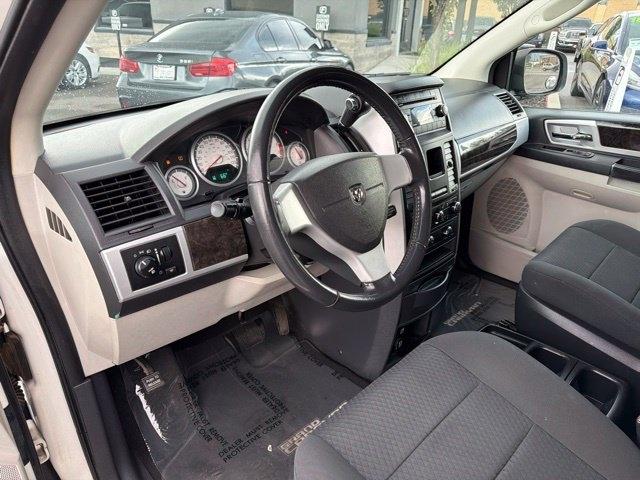 Dodge Grand Caravan  2010