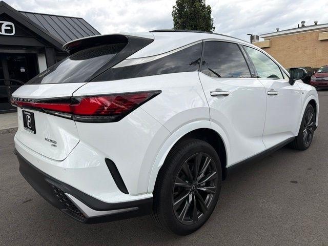 Lexus RX  2023