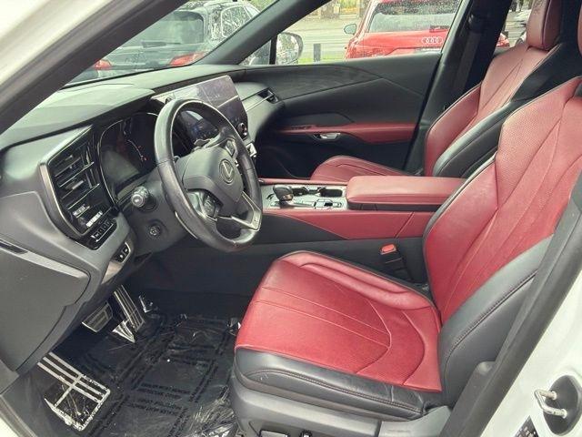 Lexus RX  2023
