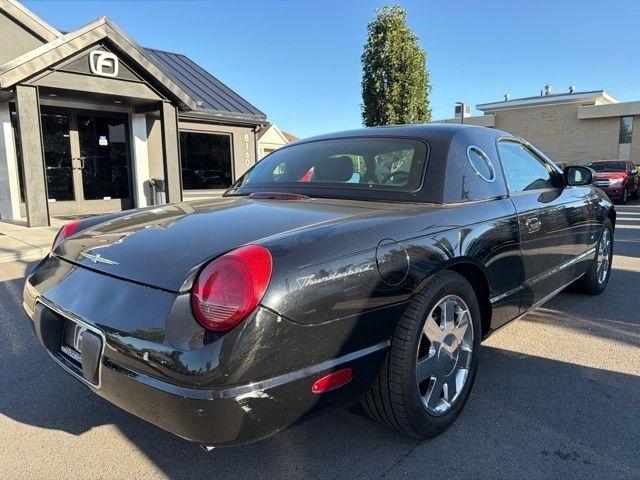 Ford Thunderbird  2002