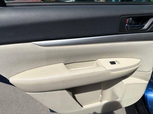 Subaru Outback  2010