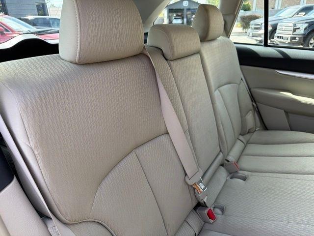 Subaru Outback  2010
